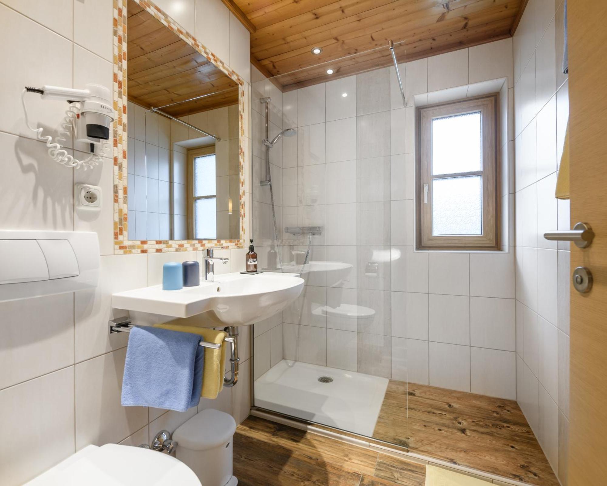 Ferienhaus Birgit - Inklusive Eintritt Alpentherme Bad Hofgastein Exterior photo
